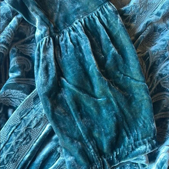 Teal Velvet Floral Kimono - Picture 4 of 6